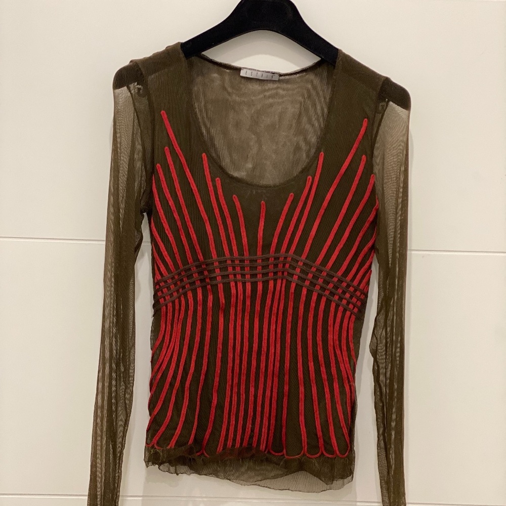 Esthis Top  - M